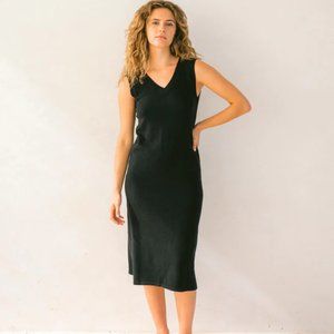 NWT Mersea Cozy Knit Anywear V-Neck Dress